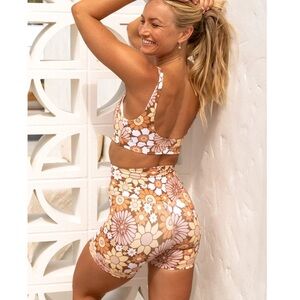 FLOWER POWER BIKER SHORT